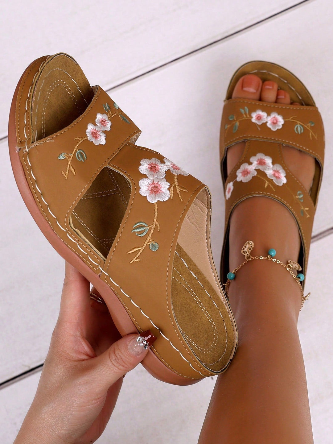 Nina - Floral Platform Sandals