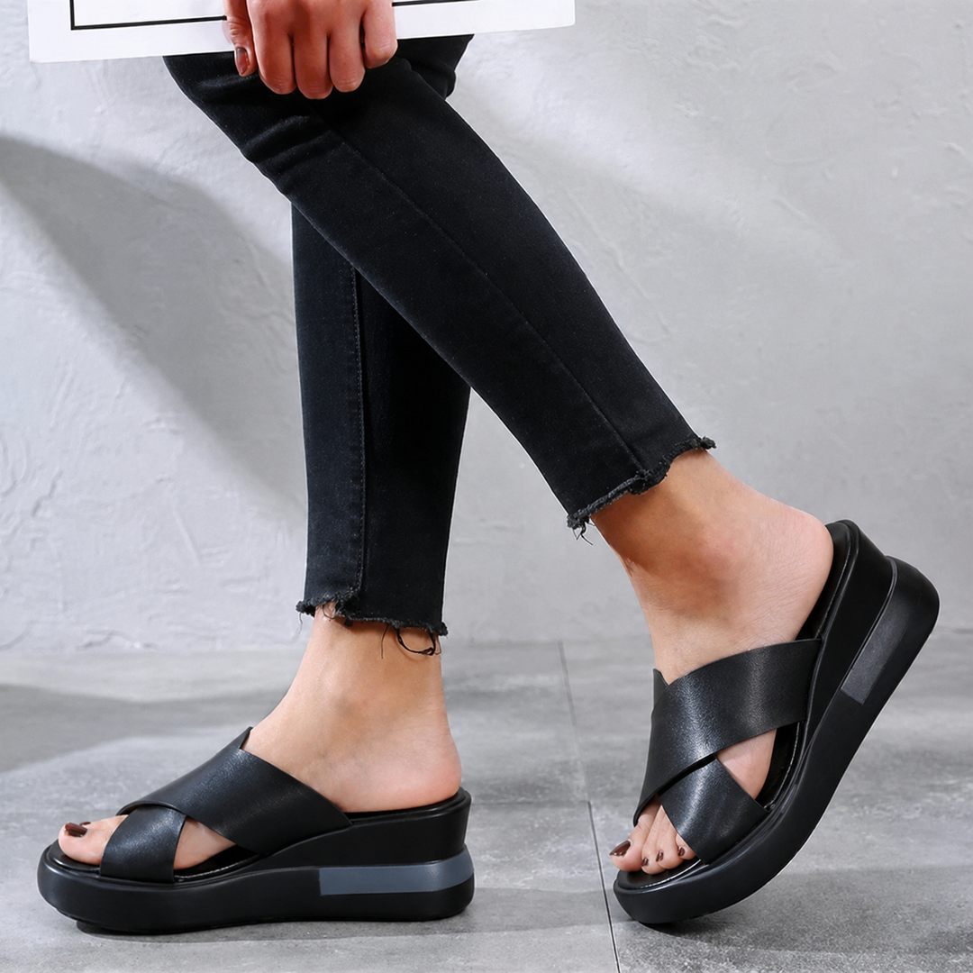 Viola | Women's Flat Cushioned Sandals