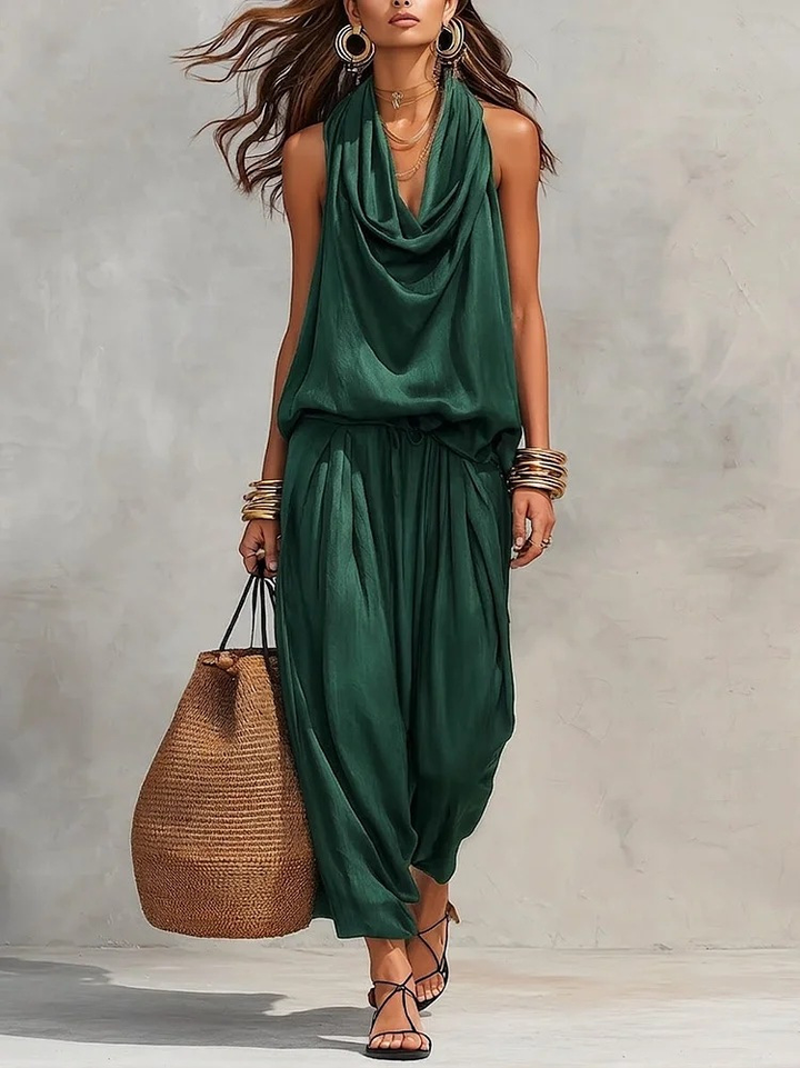 Nelly - Women Elegant Black Halter-Neck Two Piece Set
