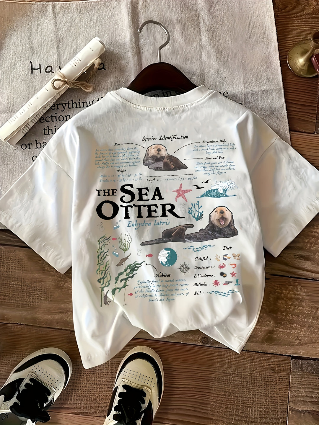 Sea Otter - Women's Comfort Casual Short Sleeve Graphic Tee