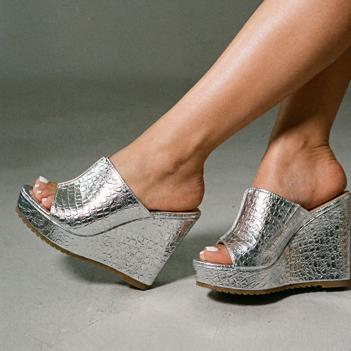 Isadora | Women's Gold Platform Wedge Sandals