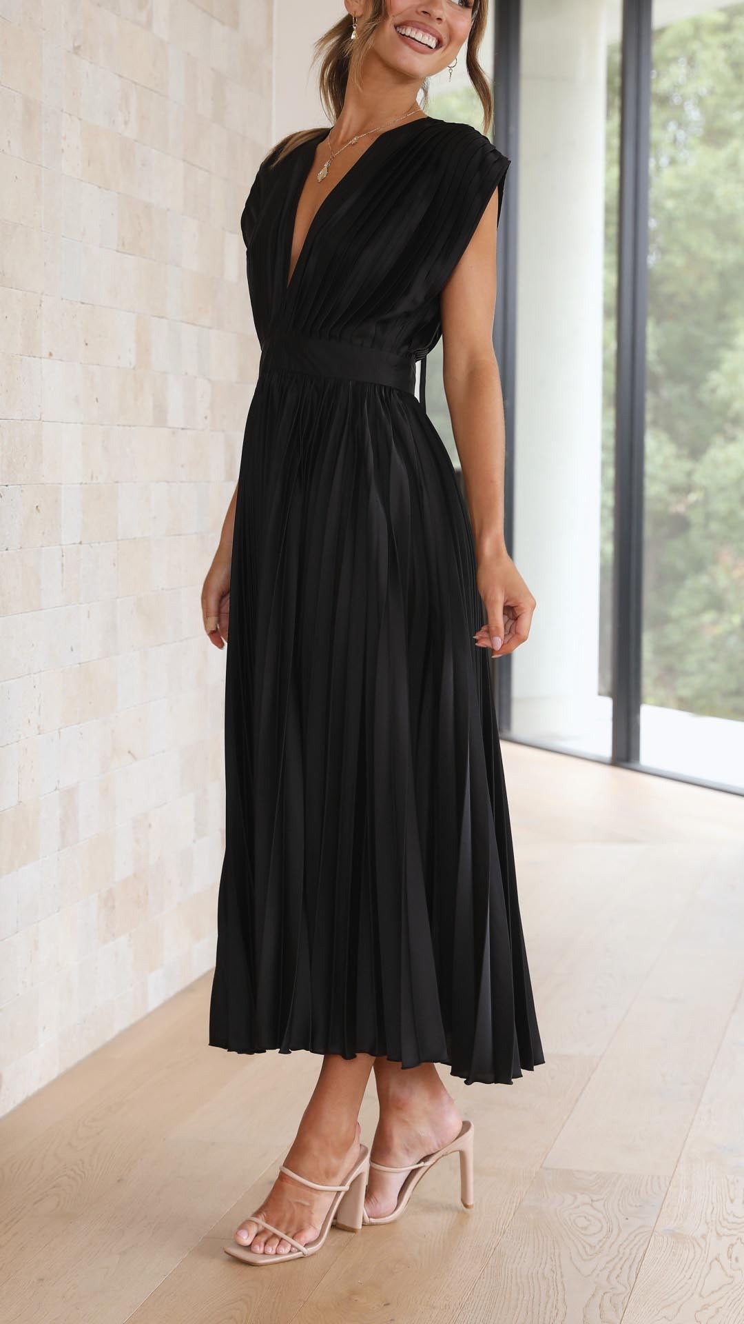 Kaitlyn | Elegant Pleated Wedding Guest Dress